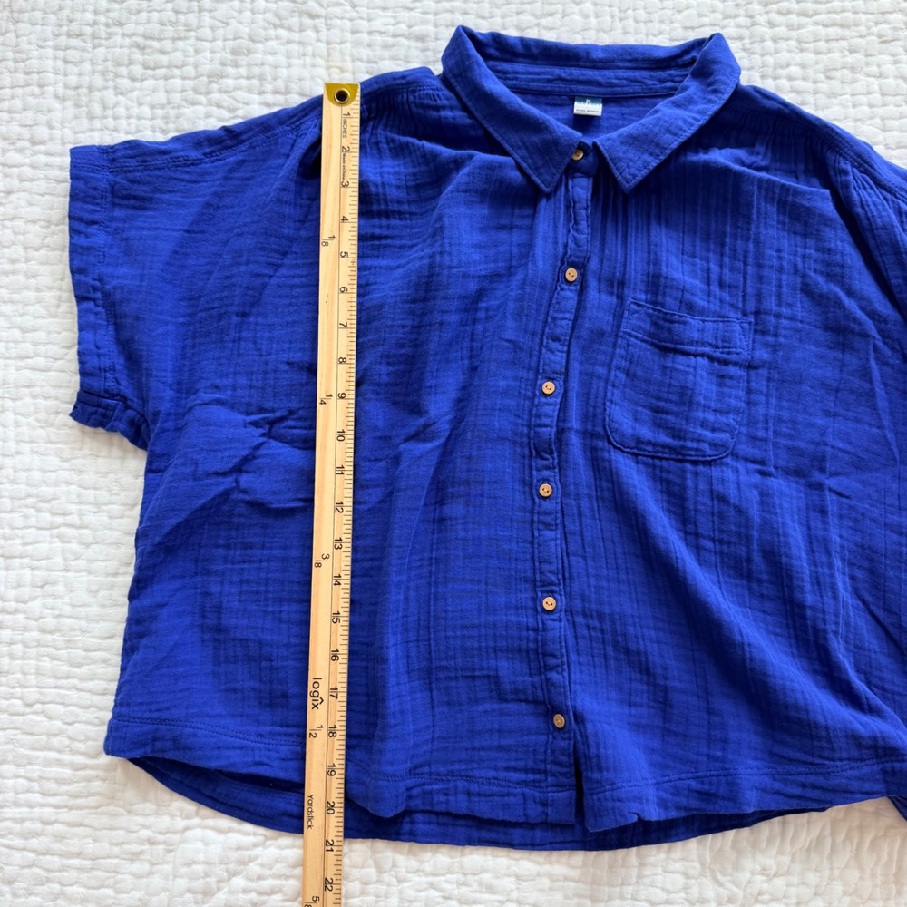 Old Navy Blue Gauze Button Down Shirt Short Sleeve Boxy Crop Top Medium - Picture 7 of 8